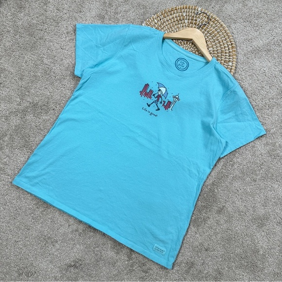 Life is Good Man with Umbrella In The City Raining Shirt Shortsleeve in Blue XL - Picture 1 of 10